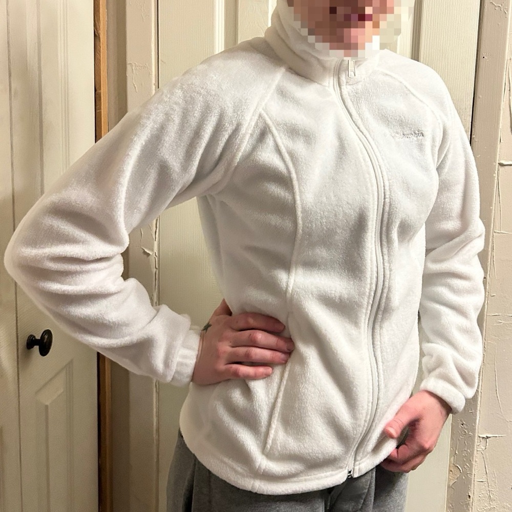 Columbia White fleece zip-up sweater w/ grey embroidered lettering. Brand new!